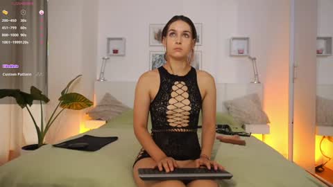 Viktoria White  online show from 07/23/26, 07:06