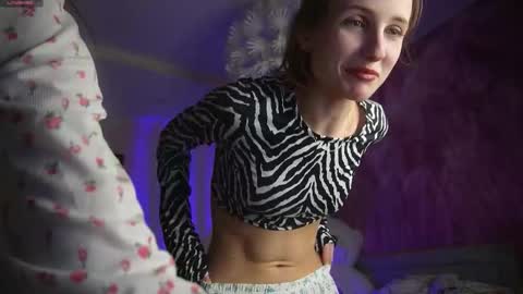 Snapshot of l1tww chatting on 11/27/25, 11:12 Malika online show from 11/27/25, 11:12