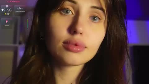 Snapshot of l1tww chatting on 11/30/25, 10:25 Malika online show from 11/30/25, 10:25