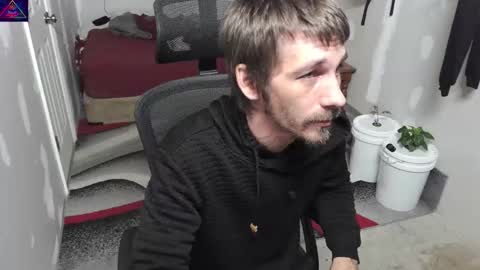 Snapshot of l1v1nth3dr3am chatting on 11/04/25, 03:27 l1v1nth3dr3am online show from 11/04/25, 03:27