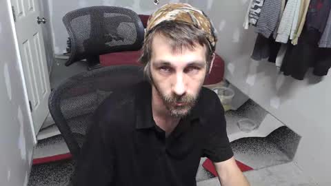 Snapshot of l1v1nth3dr3am chatting on 11/15/25, 05:09 l1v1nth3dr3am online show from 11/15/25, 05:09