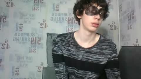 Snapshot of l8199 chatting on 06/15/26, 01:13 liam online show from 06/15/26, 01:13