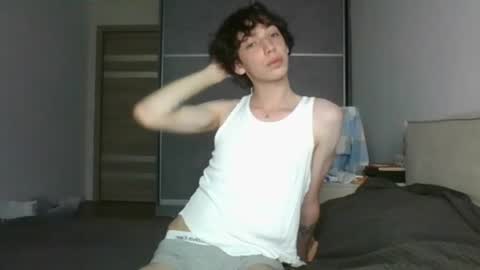 Snapshot of l8199 chatting on 07/20/26, 01:02 liam online show from 07/20/26, 01:02