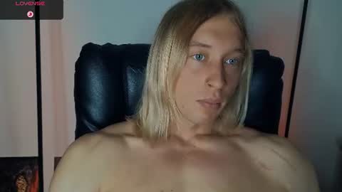 Snapshot of l_adonis_l chatting on 07/06/26, 06:43 Adonis online show from 07/06/26, 06:43