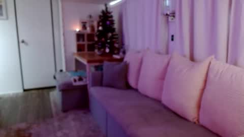 Snapshot of l_and_elle chatting on 12/06/24, 06:50 Giselle online show from 12/06/24, 06:50