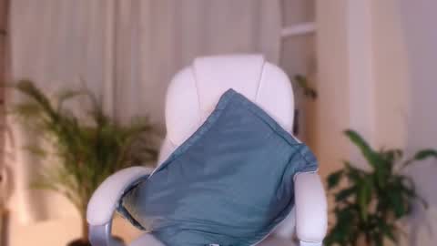 l_e_a online show from 03/01/25, 08:45