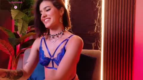 Snapshot of la_diabla_111_ chatting on 09/19/25, 08:20 Karime online show from 09/19/25, 08:20