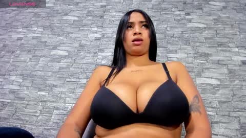 Snapshot of la_indiia chatting on 12/19/24, 11:29 la_indiia online show from 12/19/24, 11:29