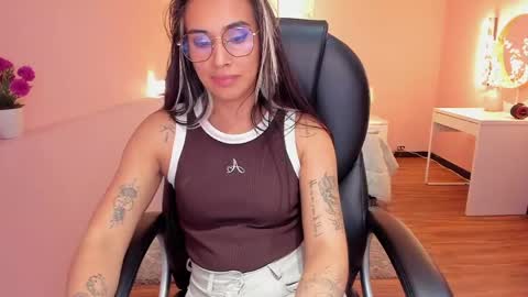 T A T I A N A online show from 05/22/26, 11:43