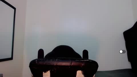 Snapshot of la_ratona_1 chatting on 01/21/25, 09:15 AriSaray online show from 01/21/25, 09:15