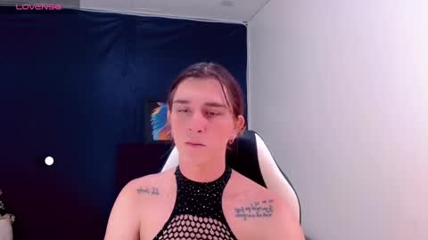 Snapshot of la_ratona_1 chatting on 02/22/25, 08:09 AriSaray online show from 02/22/25, 08:09