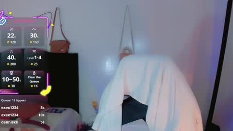 Snapshot of la_ratona_1 chatting on 10/08/25, 05:10 AriSaray online show from 10/08/25, 05:10