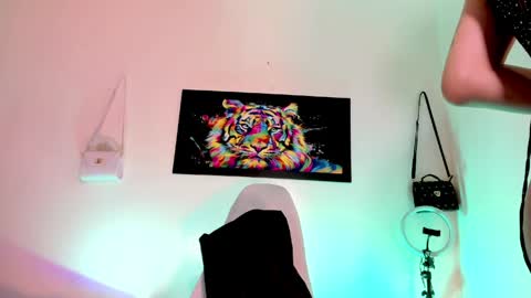 AriSaray online show from 06/08/26, 11:21