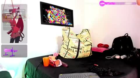 Snapshot of la_ratona_1 chatting on 07/14/26, 11:49 AriSaray online show from 07/14/26, 11:49