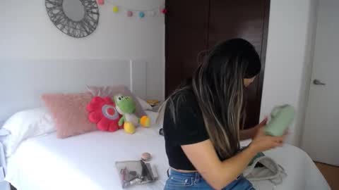 Catalina online show from 03/05/26, 07:21