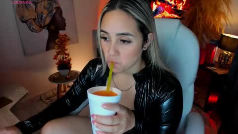 Vero  online show from 03/01/26, 03:30