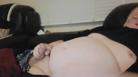 Snapshot of labialuv2suck chatting on 02/16/26, 08:05 labialuv2suck online show from 02/16/26, 08:05