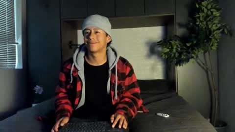 Snapshot of labrinthteasing chatting on 09/23/25, 12:41 labrinthteasing online show from 09/23/25, 12:41