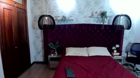 Snapshot of labrinthteasing chatting on 10/04/25, 12:14 labrinthteasing online show from 10/04/25, 12:14