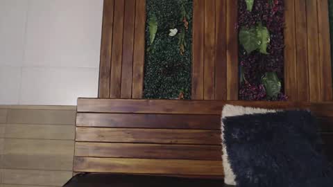 Snapshot of labrinthteasing chatting on 10/18/25, 08:09 labrinthteasing online show from 10/18/25, 08:09