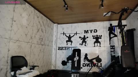 Snapshot of labrinthteasing chatting on 11/27/25, 12:07 labrinthteasing online show from 11/27/25, 12:07