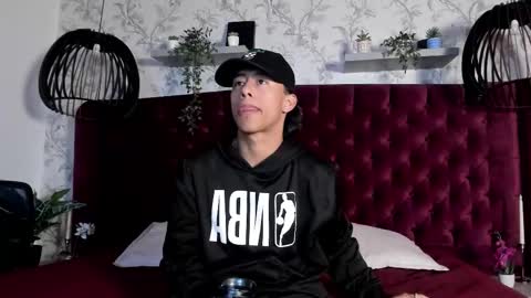 labrinthteasing online show from 02/08/26, 11:57