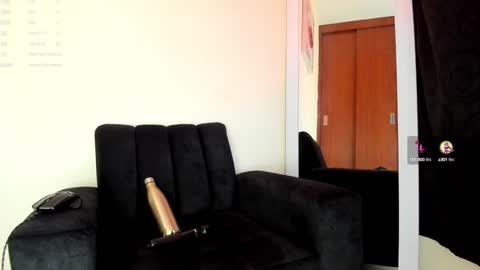 Snapshot of lace_victoria chatting on 12/29/24, 10:14 lace_victoria online show from 12/29/24, 10:14