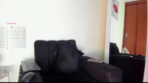 Snapshot of lace_victoria chatting on 10/01/25, 11:33 lace_victoria online show from 10/01/25, 11:33