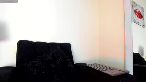 Snapshot of lace_victoria chatting on 06/07/26, 11:52 lace_victoria online show from 06/07/26, 11:52