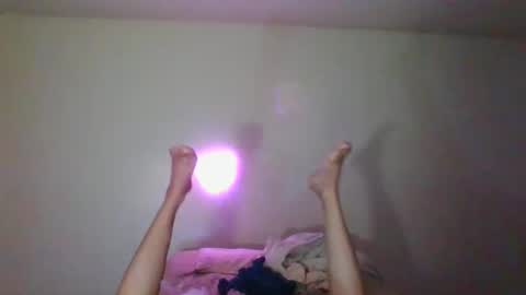 Snapshot of lachickadelbronx chatting on 02/12/25, 01:09 lachickadelbronx online show from 02/12/25, 01:09