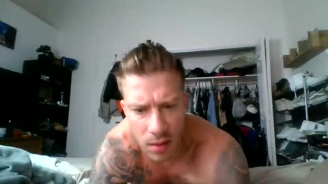 lacrioxcum18 online show from 03/06/25, 04:17