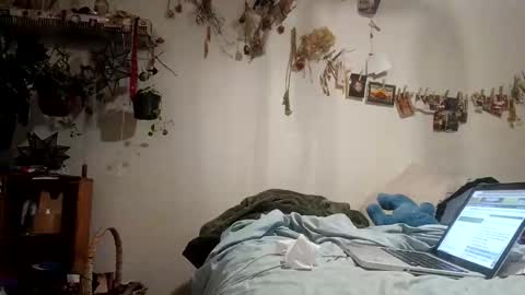 lacybell online show from 10/24/25, 12:19