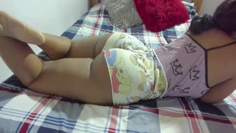 Akyra  online show from 10/14/25, 10:32