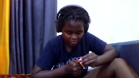 Snapshot of ladar_ chatting on 02/14/26, 04:37 vida online show from 02/14/26, 04:37