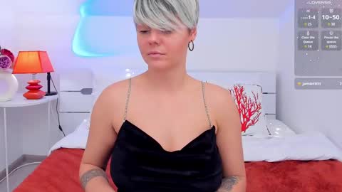 Snapshot of lady_alibi chatting on 03/01/25, 03:16 AliCooper online show from 03/01/25, 03:16