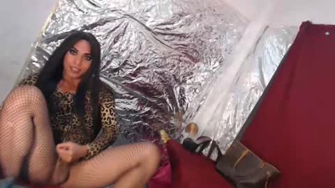 Snapshot of lady_athenax chatting on 02/14/25, 08:10 Athena online show from 02/14/25, 08:10