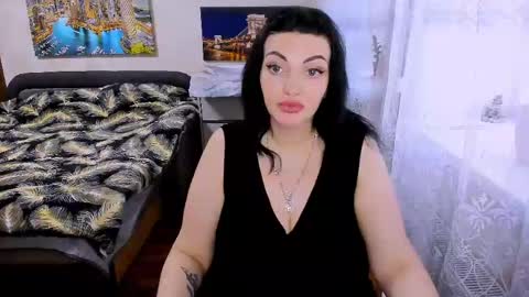 lady_boom_ online show from 06/05/26, 04:35