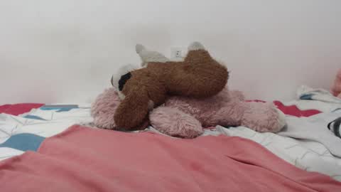 Snapshot of lady_bridgerton_ chatting on 11/22/25, 08:19 LADY online show from 11/22/25, 08:19