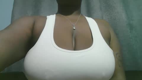 lady_dearra online show from 09/10/25, 01:38