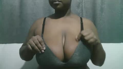 lady_dearra online show from 10/06/25, 03:59