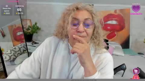 diana online show from 02/19/25, 09:17