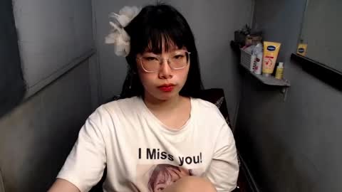 Snapshot of lady_galacticax chatting on 02/20/25, 01:46    online show from 02/20/25, 01:46