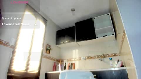 Snapshot of lady_hellen chatting on 04/21/26, 06:55 online show from 04/21/26, 06:55