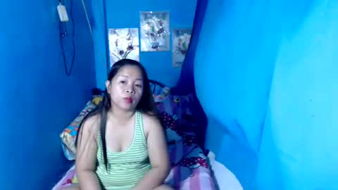 Snapshot of lady_in_bed69 chatting on 04/27/26, 09:35 lady_in_bed69 online show from 04/27/26, 09:35