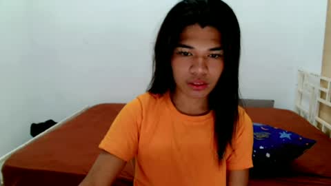 Snapshot of lady_in_town0 chatting on 06/18/26, 05:06 Natasha online show from 06/18/26, 05:06