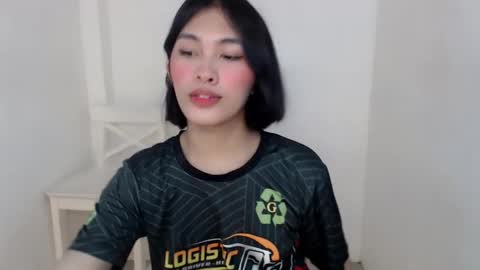 Snapshot of lady_jedyy chatting on 03/08/25, 08:57 online show from 03/08/25, 08:57