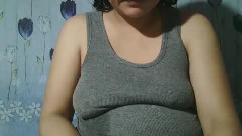 lady_love063 online show from 02/09/25, 07:05