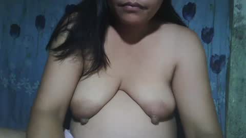 lady_love063 online show from 10/04/25, 01:42