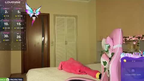Olivia online show from 07/22/26, 01:41