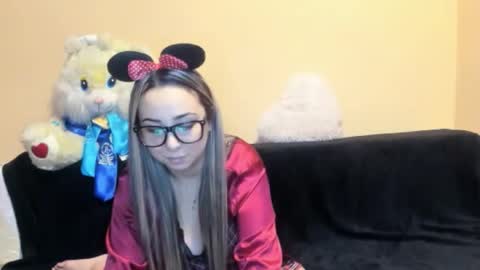 Snapshot of lady_lyanna chatting on 11/07/25, 10:21 Lady Lyanna online show from 11/07/25, 10:21